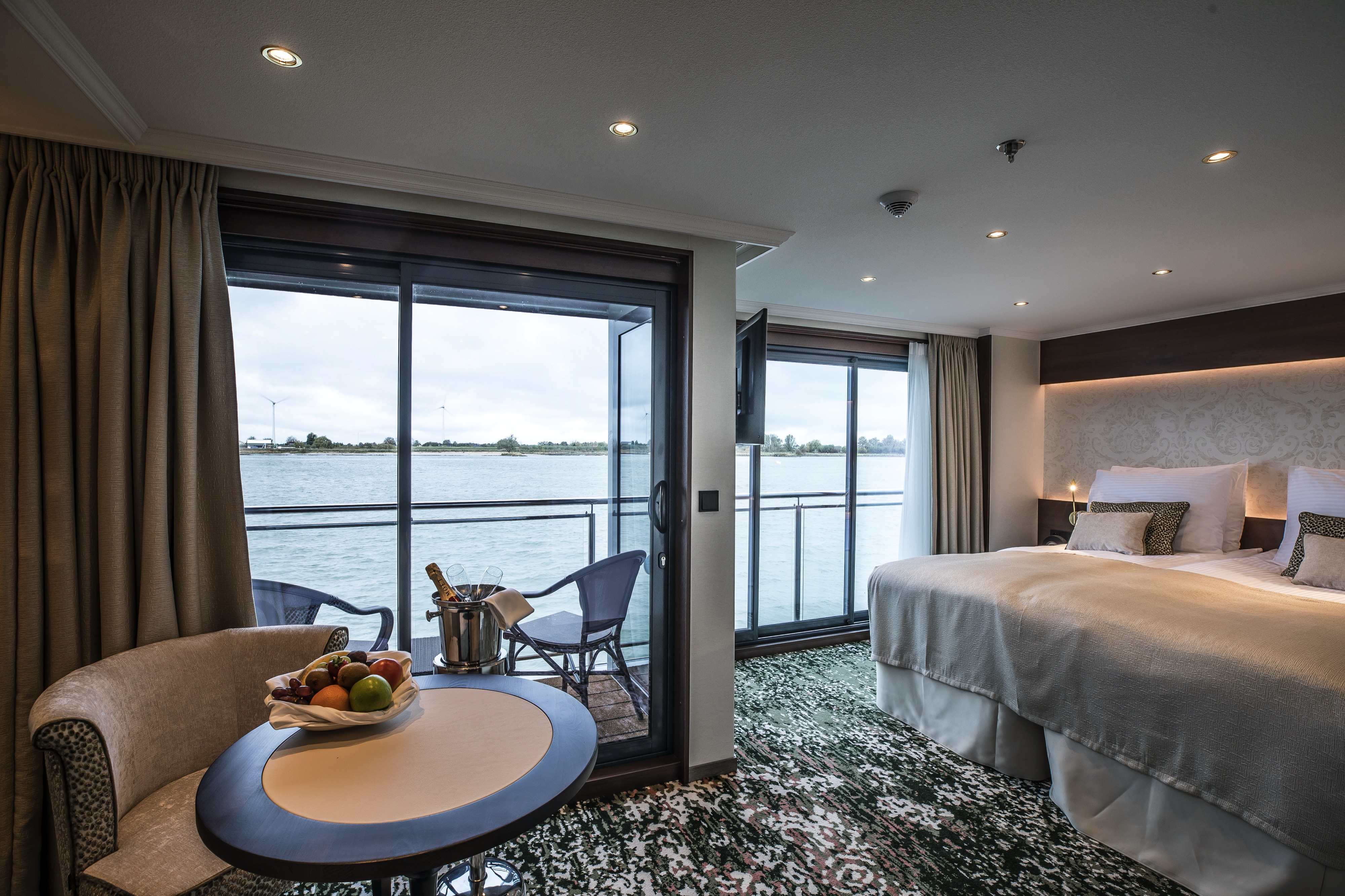 Deluxe Balcony Suites